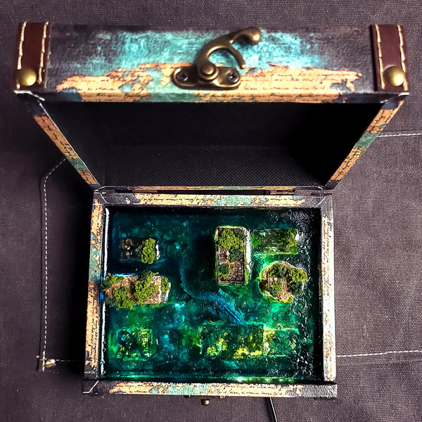 The Legend of Atlantis A Lost City Beneath the Sea Diorama Treasure Mistery Box Gift Epoxy Resin, Night Light