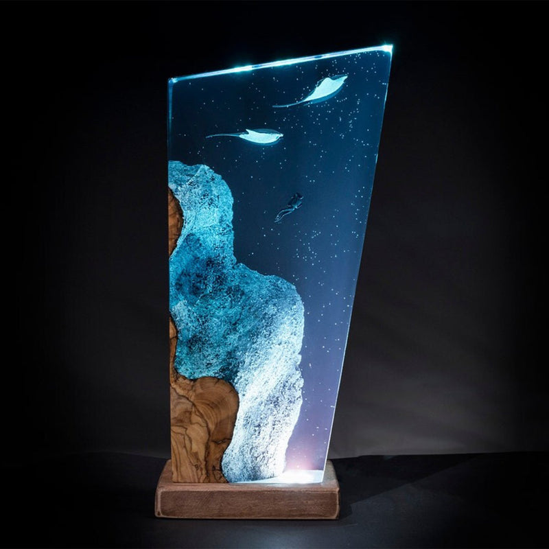 Manta Rays & Diver - Epoxy Resin Lamp